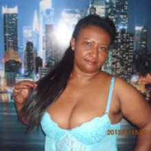 ClaretBigBoobs