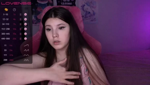 miabigboobss