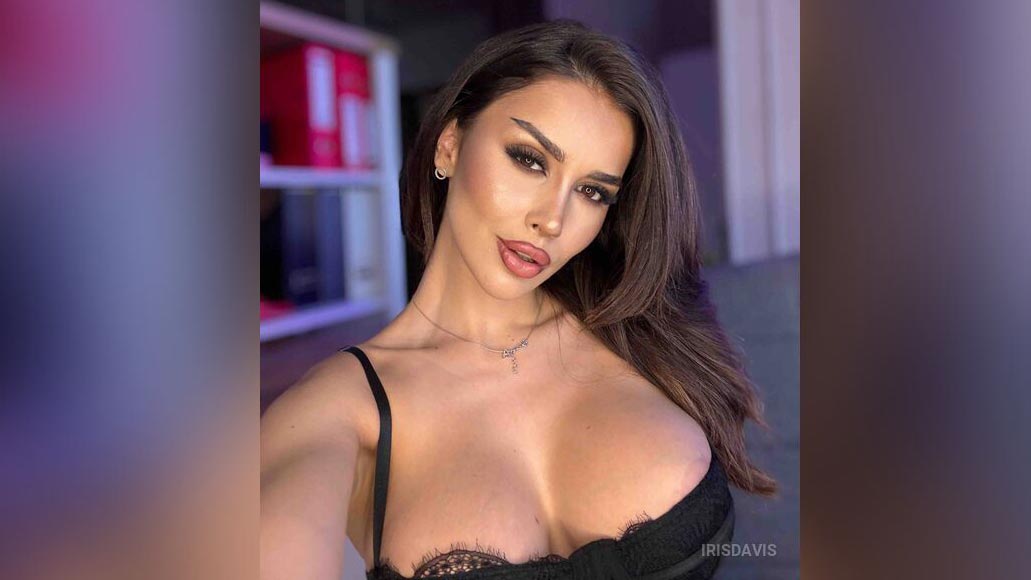 IrisDavis Is This Busty Romanian Camgirl Worth The Premium Price?